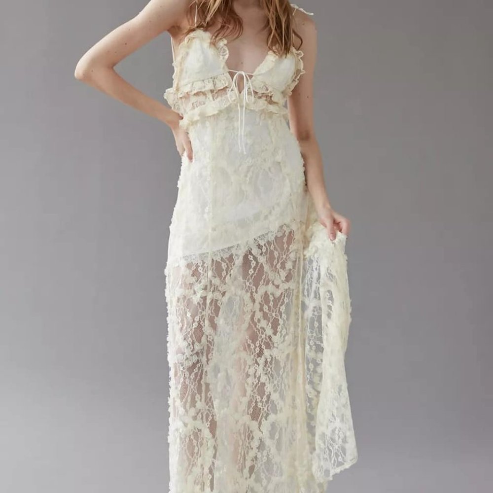 FOR LOVE & LEMONS Ysabelle Lace Maxi Dress